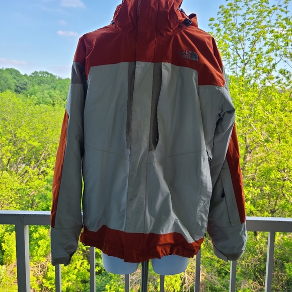 The North Face Summit HyVent Alpha Orange Ski Coat - Picture 1 of 8
